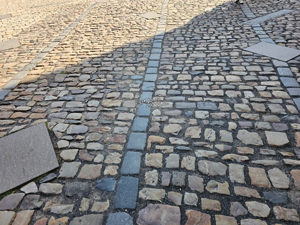 황금소로_가는길