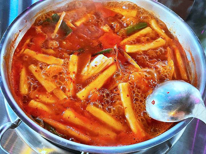 김포 가게 닭볶음탕 닭한마리 담백한 맛의 깊이 고수의 부엌 맛집 추천