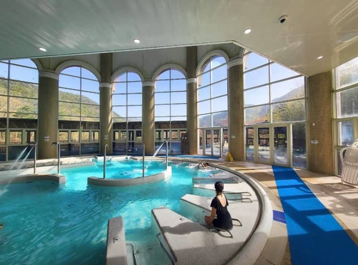 문경-STX-리조트-실내스파