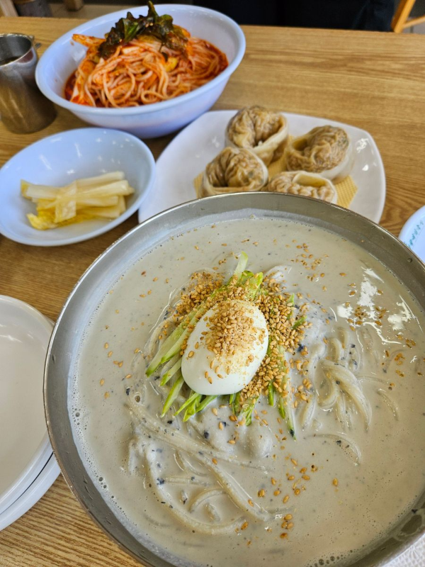 망향비빔 오늘메뉴