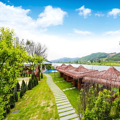 '메콩카페' 의 전경을 찍은 사진