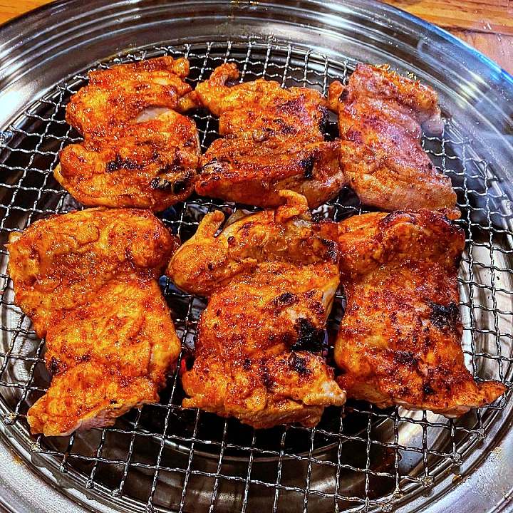 백반기행 박은영 편 숯불 닭갈비 닭목살 닭발 비빔 막국수 묵밥 관악 신림 맛집 소개