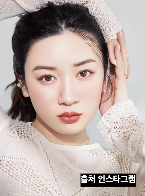 일본 배우 나가노 메이 다나카 케이 LINE 불륜 이미지 추락&hellip;영화 광고 줄줄이 손절