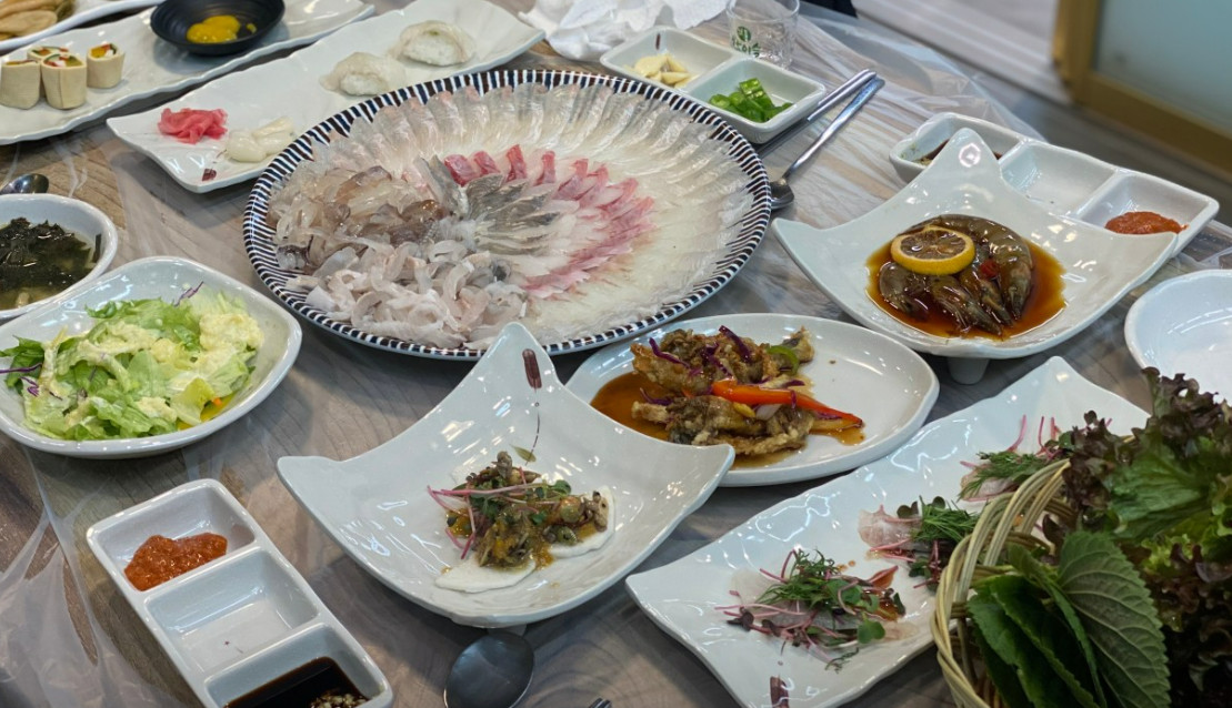 동네한바퀴 영덕 머구리형제 해산물