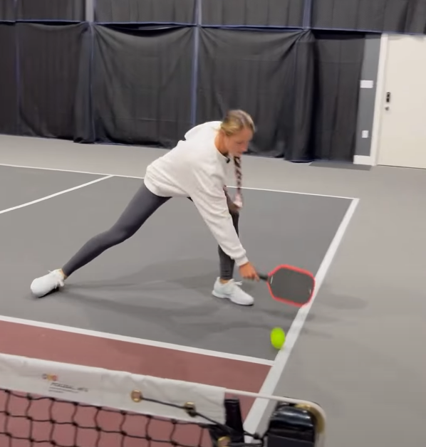 흔들리지 않는 피클볼 수비력! 숏홉 딩크를 마스터해야 하는 이유 - 광주 피클볼 피클코어