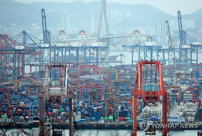 한국 잠재성장률 하락: OECD 韓 잠재성장률 1.5% '사상 최저' 전망 ❘ 반도체 호황 뒤에 숨은 경제 체력 위기와 향후 대안