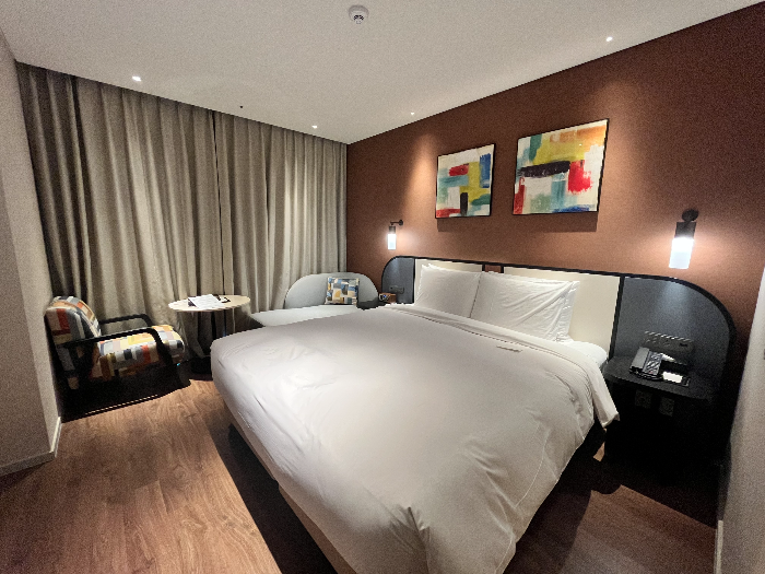 머큐어 호텔 숙소 내부 모습