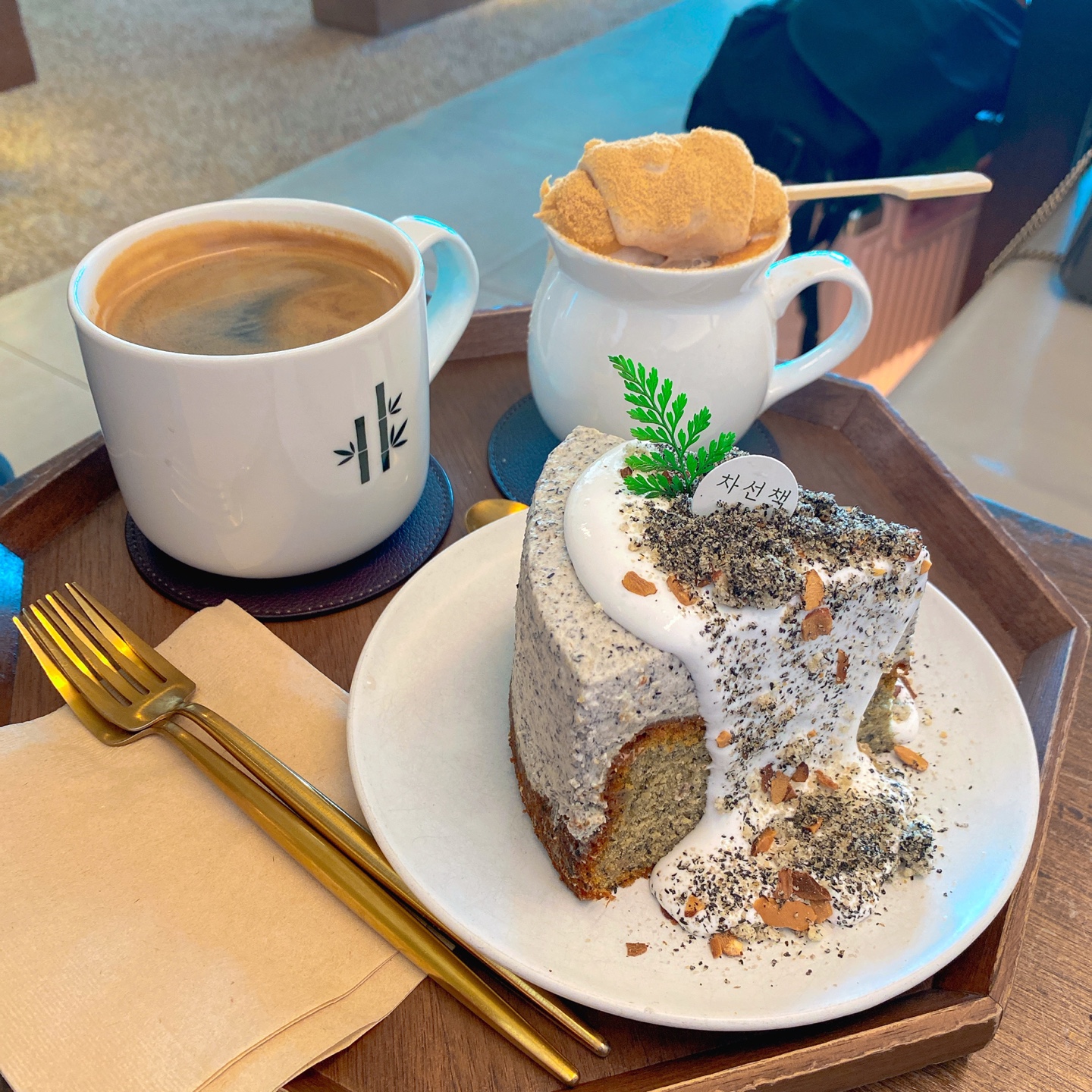 부산 광안리 해수욕장 광안대교 세미한옥 카페 차선책 본점