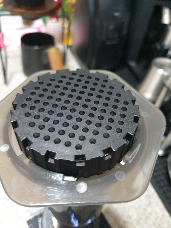 50초가 되면 캡을 닫는다. 캡을 닫은 모습이다.