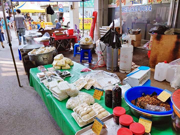 진천 중앙시장 배즙 떡 만두 포도찐빵 맛집 전국 택배 주문 가볼만한 곳 추천