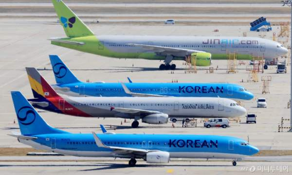 유류할증료 33단계 상한 도달! 5월 항공권 100만원 할증 시대의 생존 전략