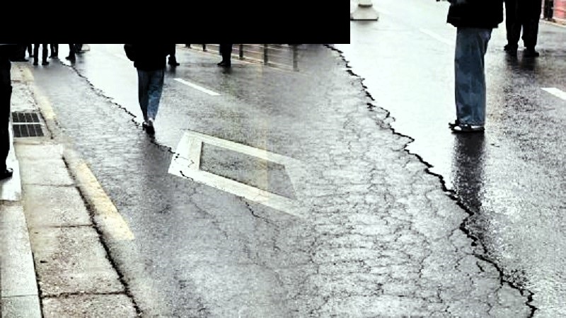 관악구 삼성동 재개발구역 지반 침하? 도로 균열?