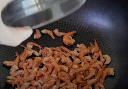 건새우 마늘쫑 볶음