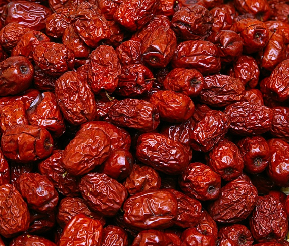 신선한 대추 고르기