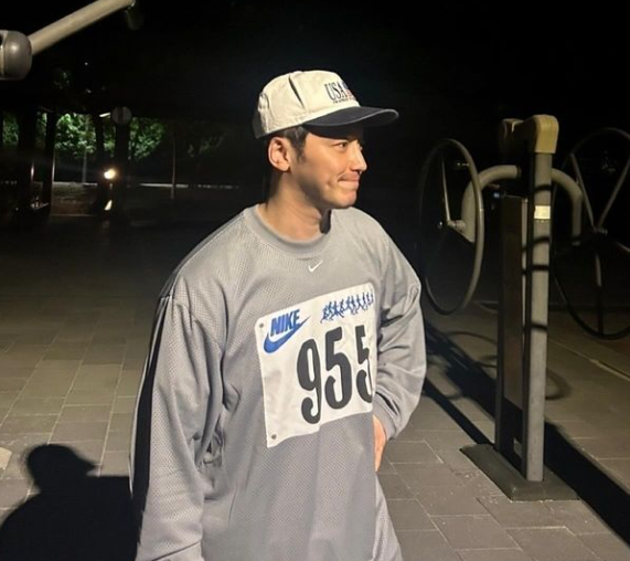 변요한 배우 프로필 드라마 영화 작품활동 열애 결혼 반려견 사진