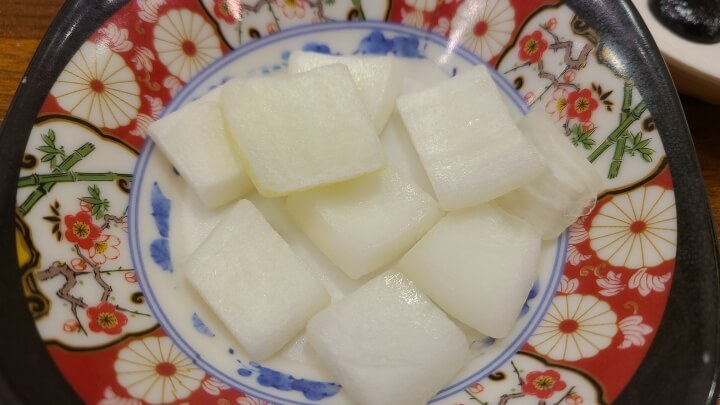 교대원-밑반찬-양파