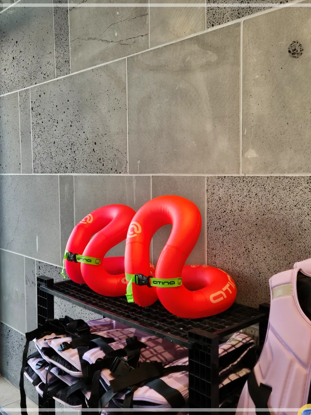 제주도 스타빌 수영장 온천 네이처풀 조끼 튜브