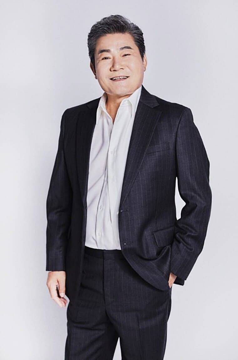 가수-진성