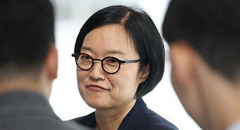 한성숙 장관 후보자의 재산, '무려 440억'... 그 의미와 배경은?