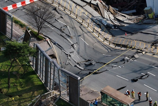 신안산선, 신안산선 붕괴, 광명, 광명 신안산선 붕괴, 광명 붕괴, 광명역, 광명시, 광명 양지사거리, 신안산선 사고, 광명 신안산선 사고, 복선전철 붕괴, 터널 붕괴, 포스코이앤씨, 광명 사고 대피