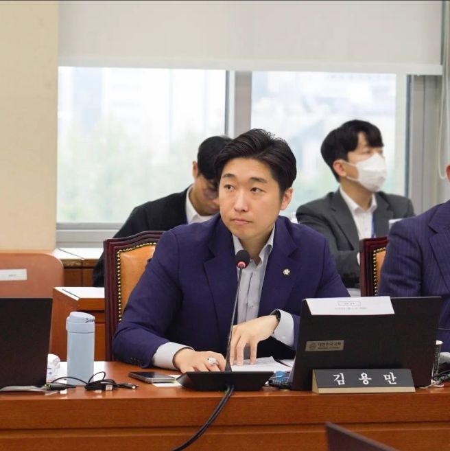김용만 국회의원 프로필