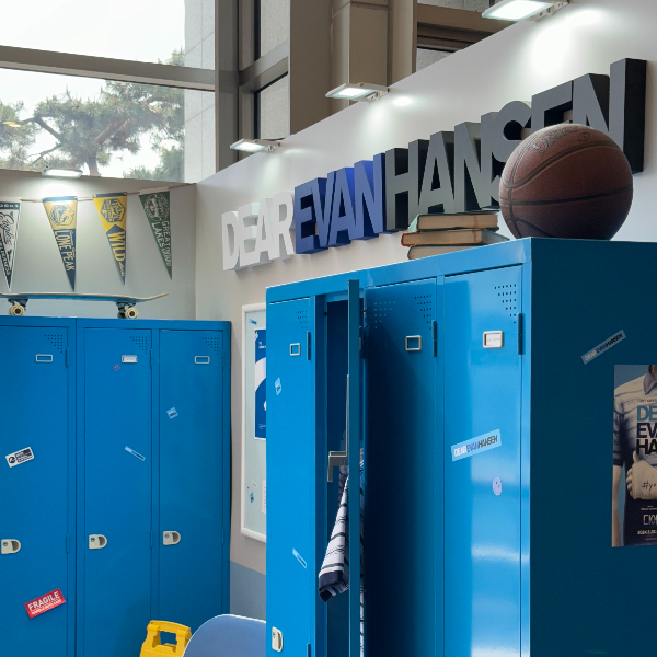 뮤지컬 디어에반핸슨 포토존