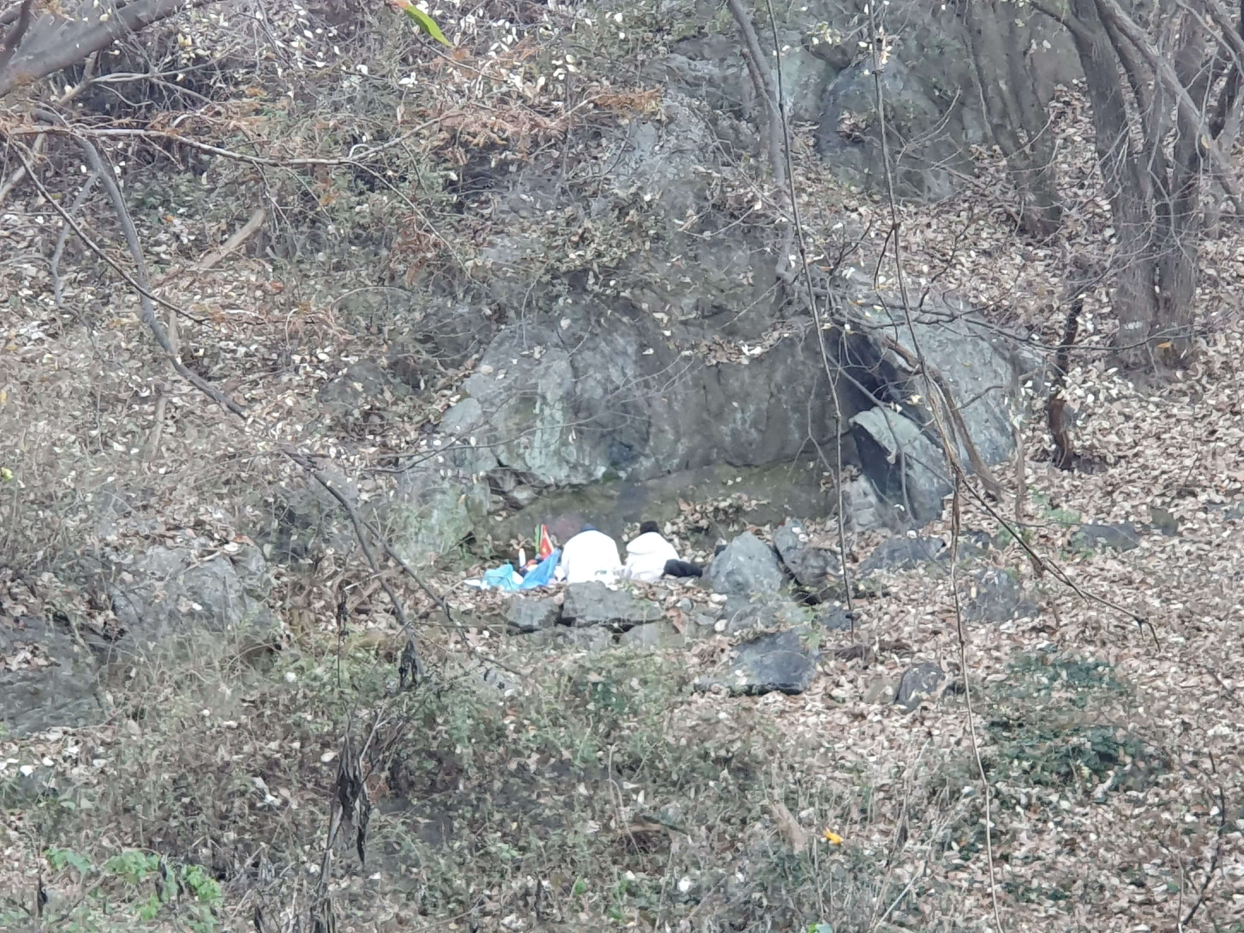 기도하는 무당