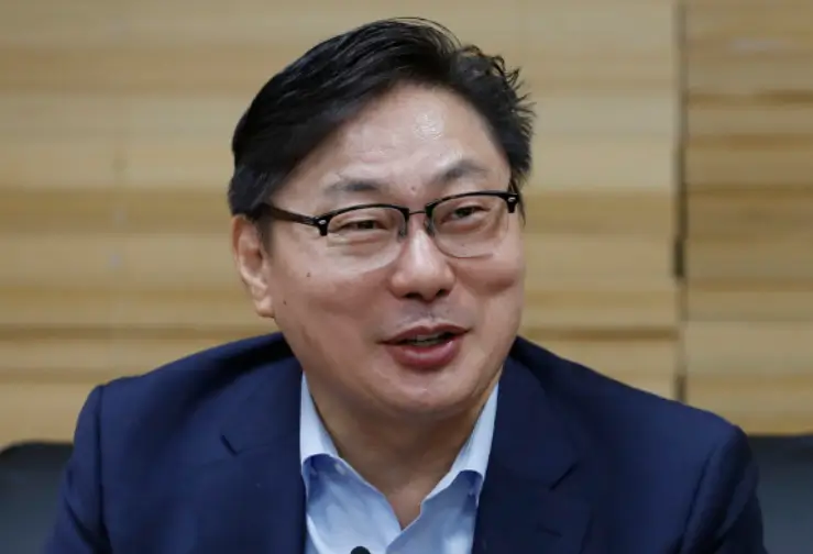 이화영