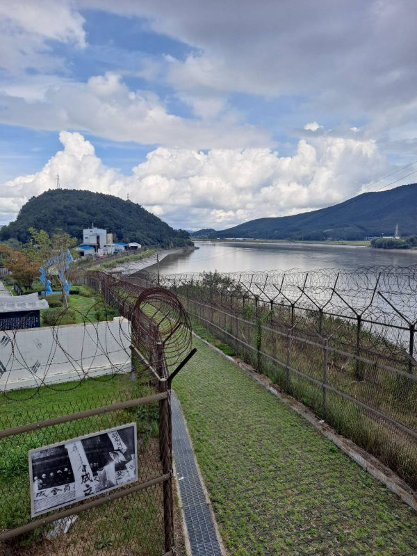 기념공원 옆 강화바다