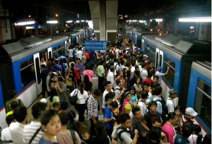 철도 파업 지하철 상황 및 열차 지연으로 불편을 겪고 있는 시민들 모습