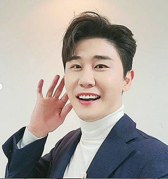 가수-영탁
