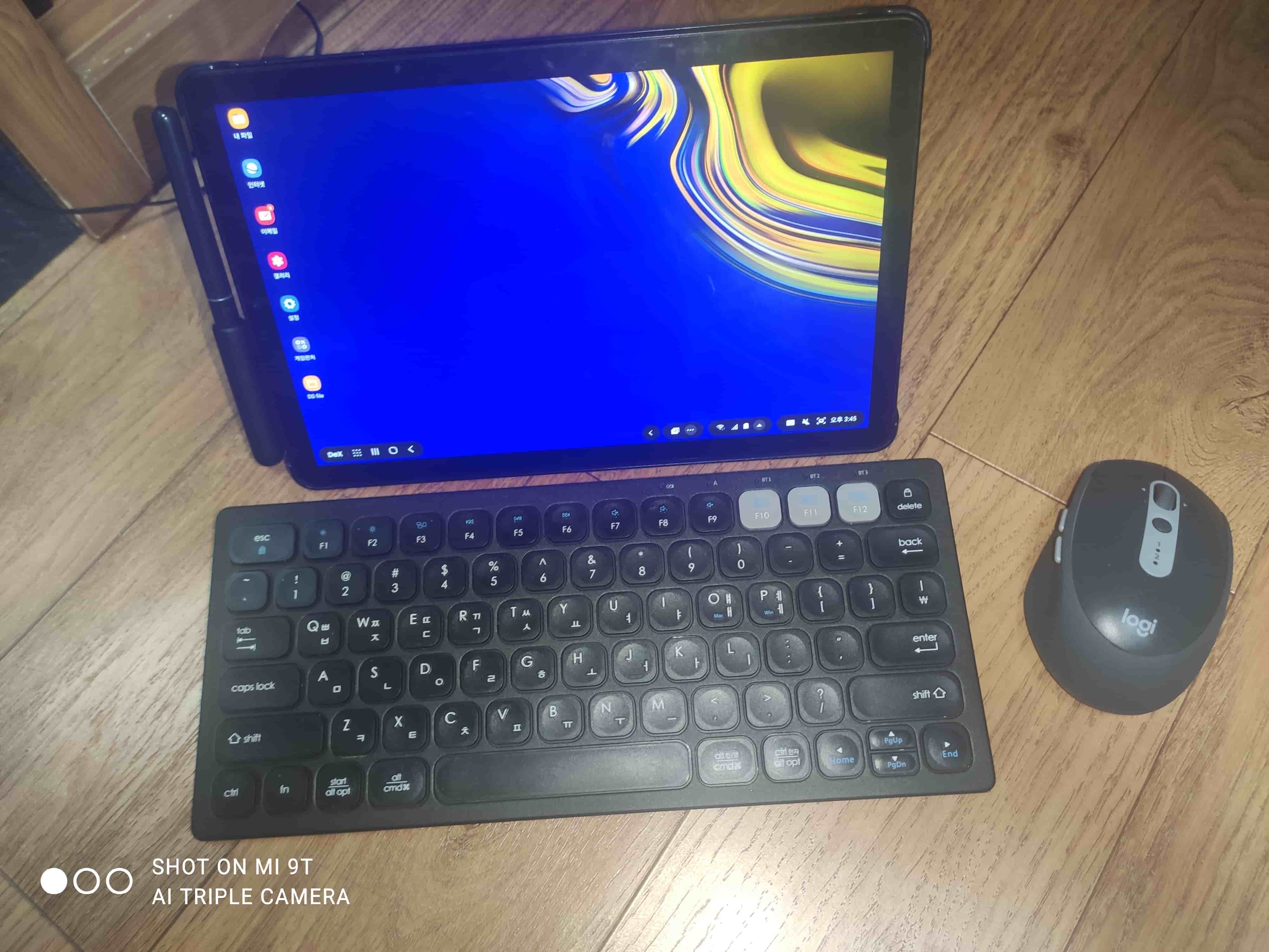 갤럭시 탭 s4 + bk300 + 로지텍 m590