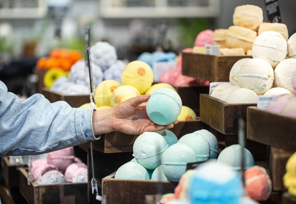 Lush Lens, 디지털 기술로 실현한 무포장 쇼핑의 미래