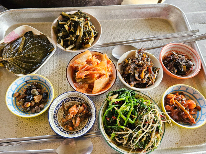 생활의달인 노포덕후달인 민통선 백반 식당 메뉴 사진