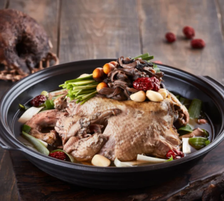 송호황토마을 - 능이백숙