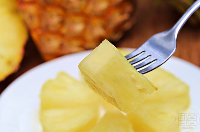 파인애플 먹고 혀가 아파요,혓바늘