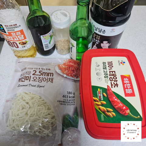 진미채무침-재료-올리고당-참기름-통깨-소주-진간장-진미채-고추장