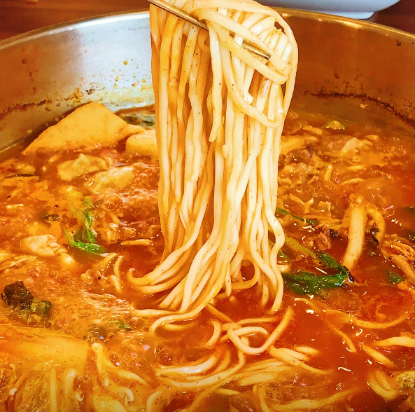 삽다리닭칼국수 대표 메뉴 