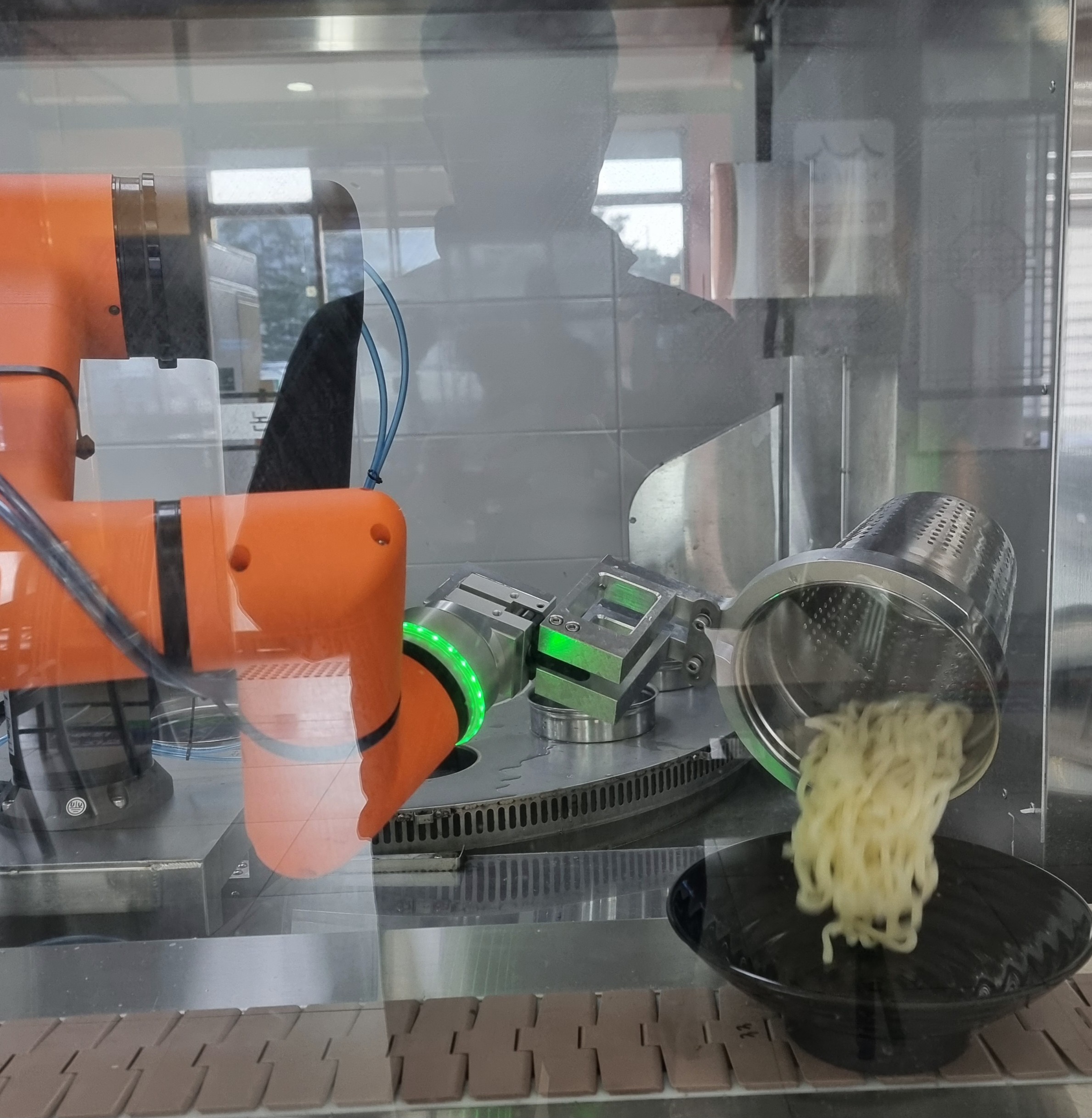 논공휴게소(광주방향) 로봇셰프 요리