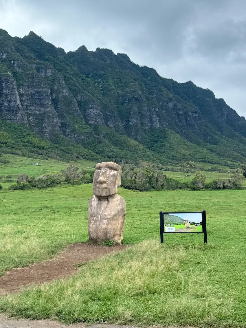 쿠알로아랜치 모아이석상