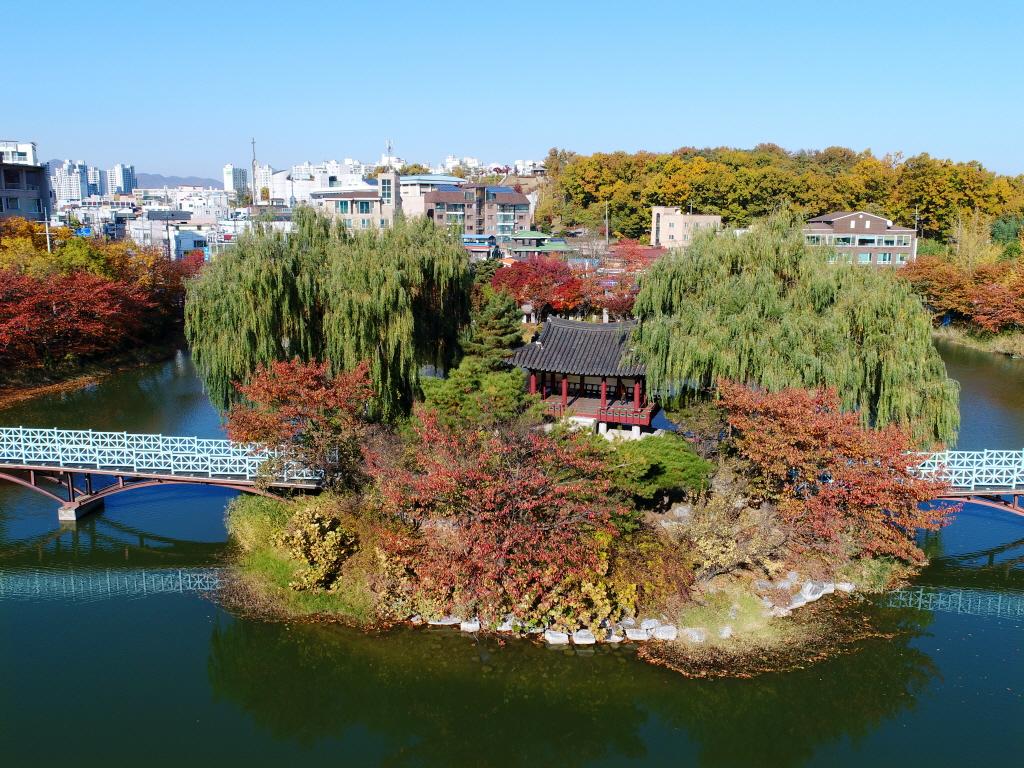 이천 도자기축제 개막식 주차장