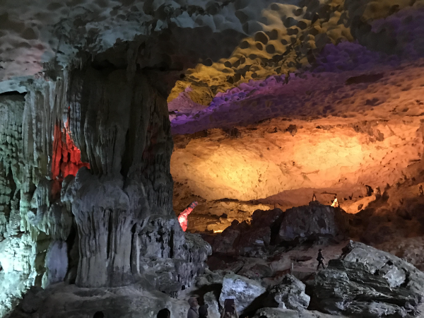 하롱베이 승솟동굴5