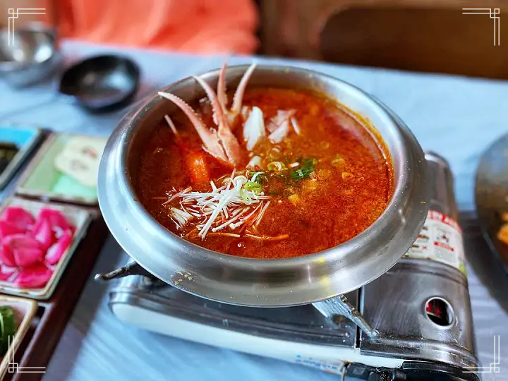 백반기행 붉은대게 문희경 편 대게 게짜박이 게살 돌솥 비빔밥 비빔만두 누룽지밥 솥밥 울진 맛집 소개