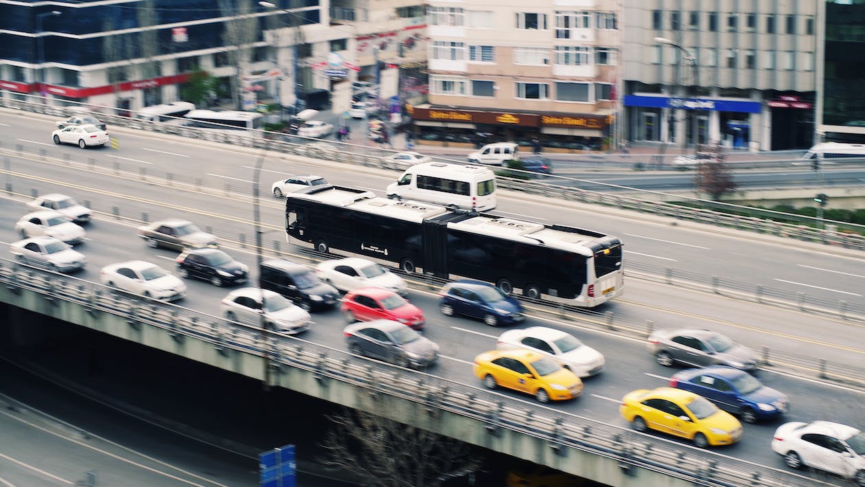 막히는 도로