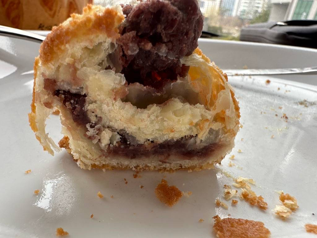 튀김소보루 단면