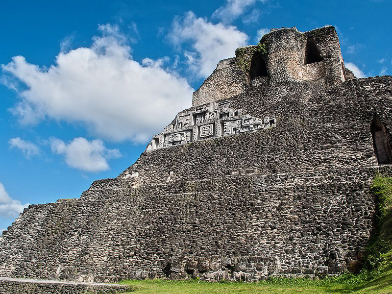 벨리즈 수난투니치 마야 유적지