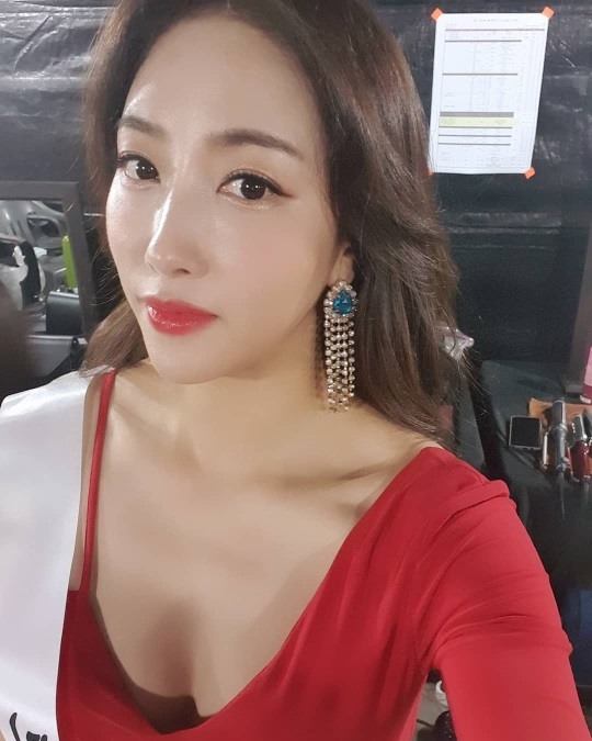 숙행 상간녀 소송 상간남 불륜 바람 트로트 가수 생명 비상