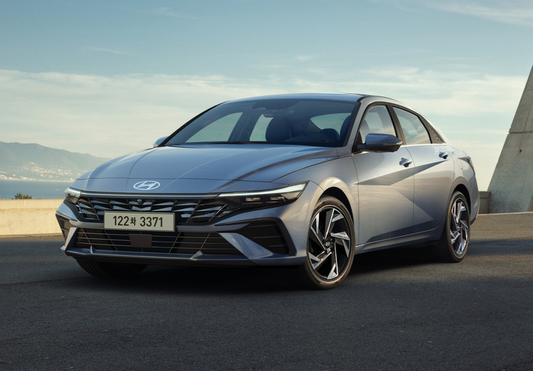 2025 현대 아반떼 페이스리프트 사진