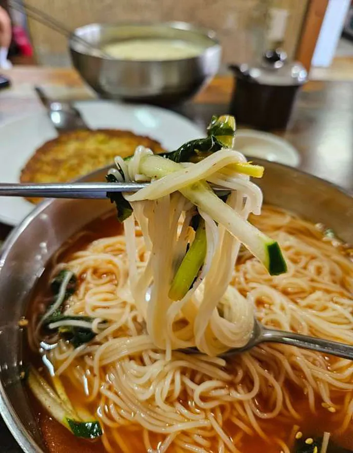 진밭국수 1호점