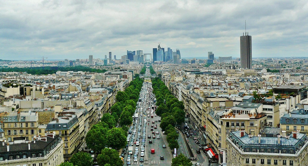라 데팡스(La D&eacute;fense)
